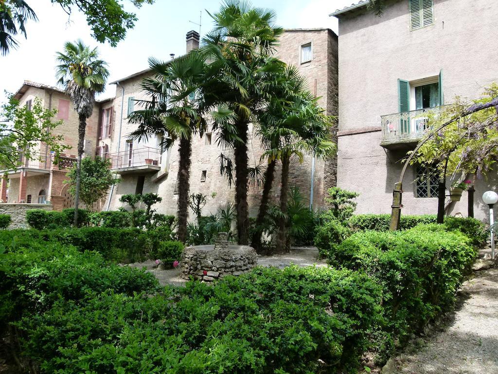 Sant'Enea Casa Fiorita Bed & Breakfast エクステリア 写真