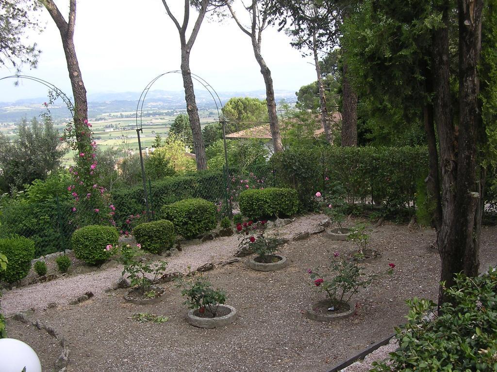 Sant'Enea Casa Fiorita Bed & Breakfast エクステリア 写真