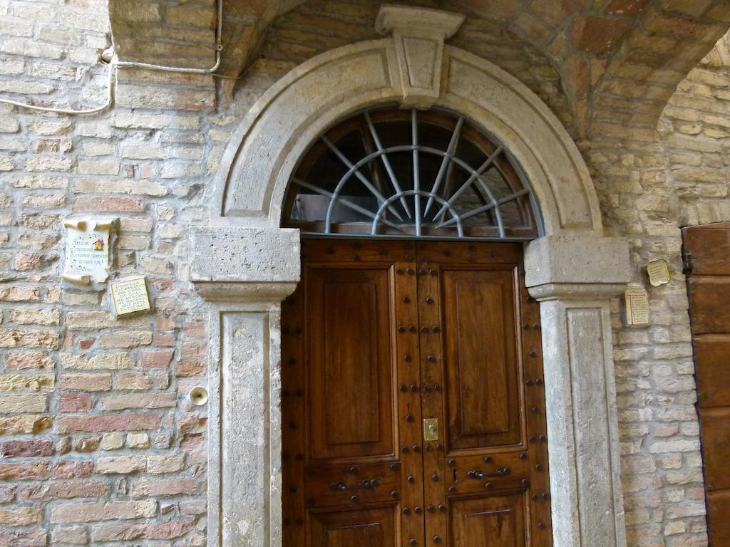 Sant'Enea Casa Fiorita Bed & Breakfast エクステリア 写真