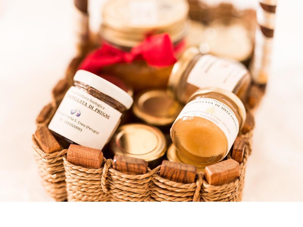 Sant'Enea Casa Fiorita Bed & Breakfast エクステリア 写真