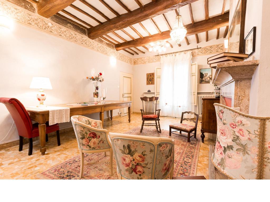Sant'Enea Casa Fiorita Bed & Breakfast エクステリア 写真
