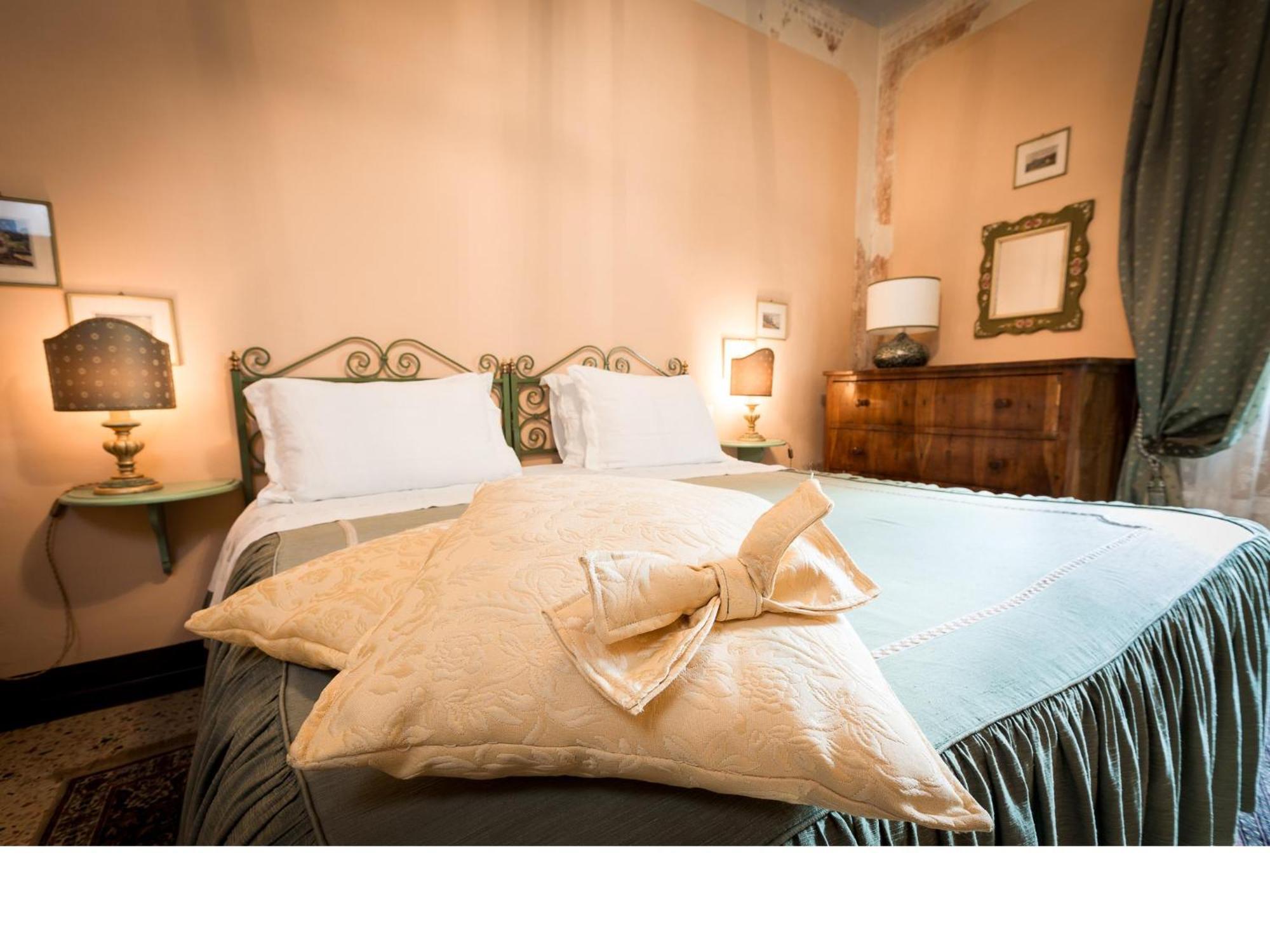Sant'Enea Casa Fiorita Bed & Breakfast エクステリア 写真
