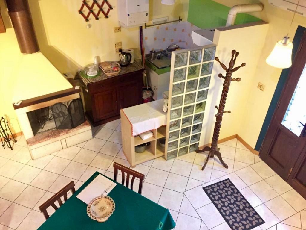 Sant'Enea Casa Fiorita Bed & Breakfast エクステリア 写真